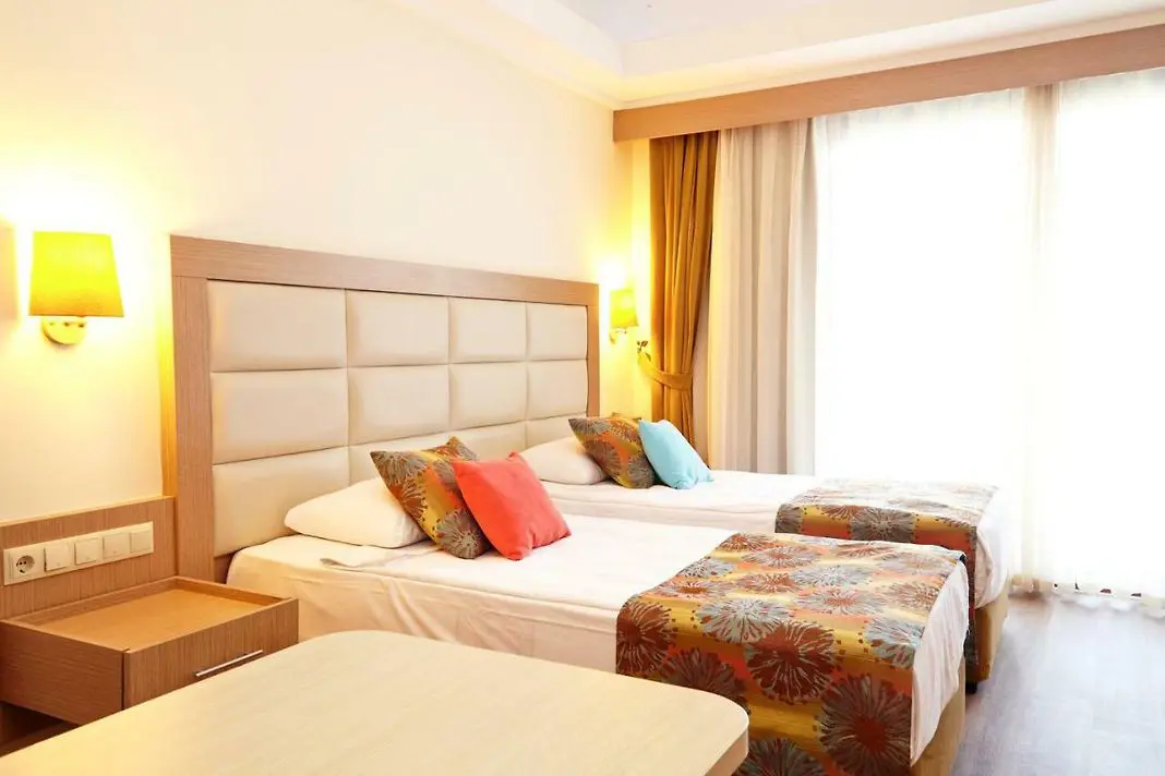 اتاق هتل پالمت بیچ ریزورت آنتالیا